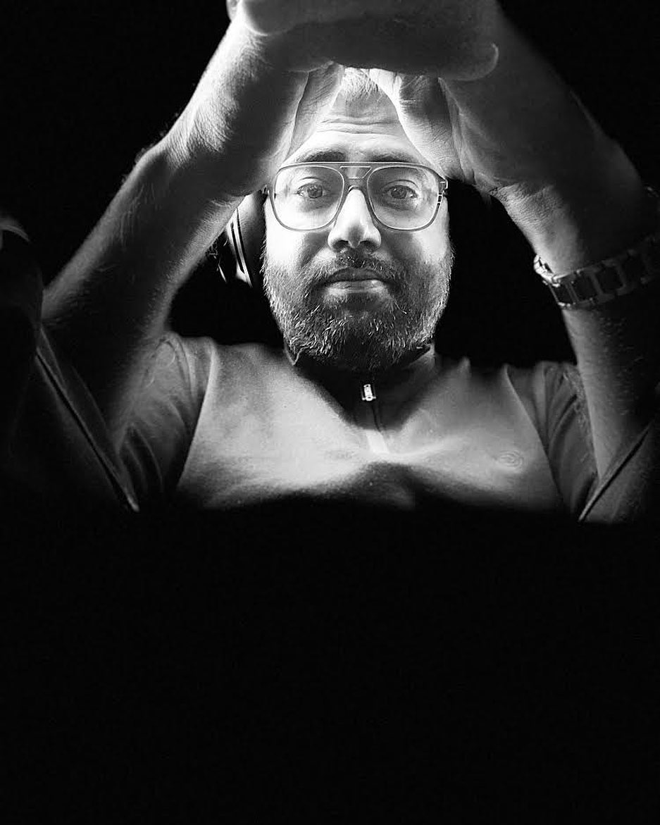 Music in portrait mode be like!
#handsfreeselfie #shotoniphone